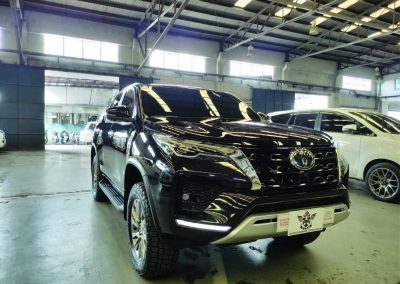 2023 Toyota Fortuner (Black)