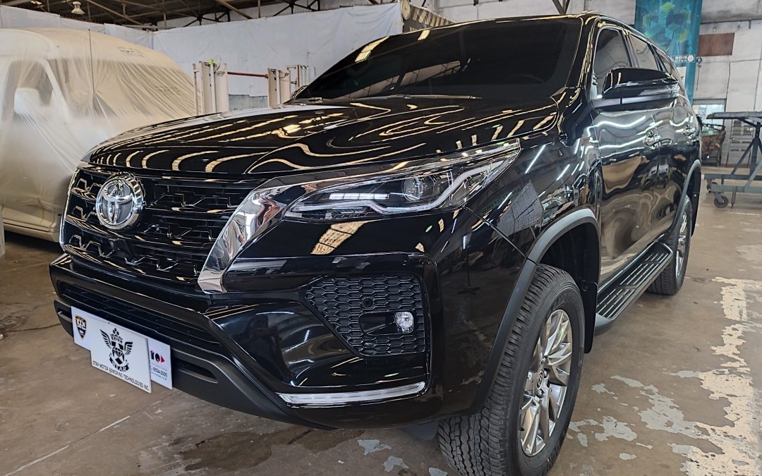2023 Toyota Fortuner G (Black)