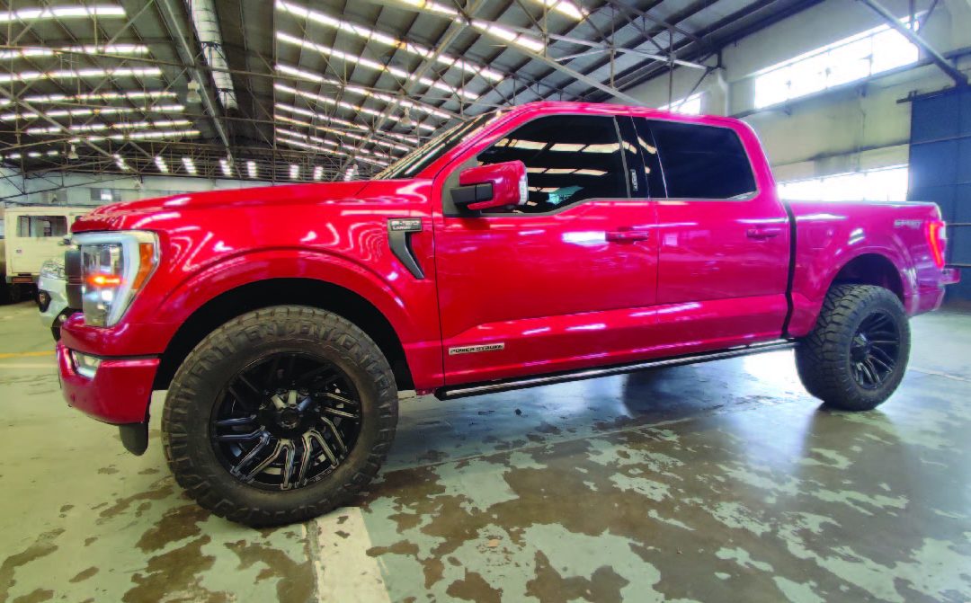 2021 Ford 150/Raptor (Red)